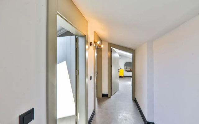 Luff Suites