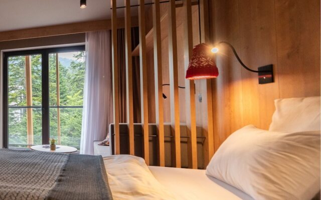 Hotel Nomad