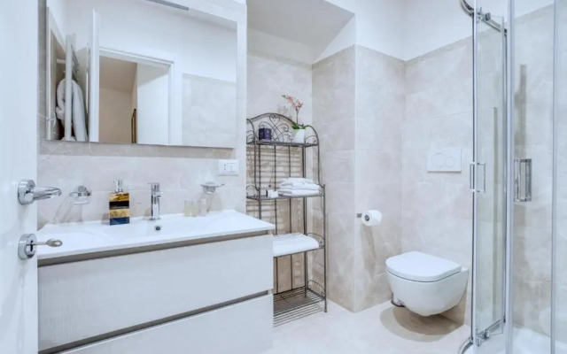 Trevi's Stylish Paradise