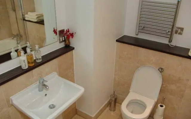 Quay Apartments Salford Quays Media City