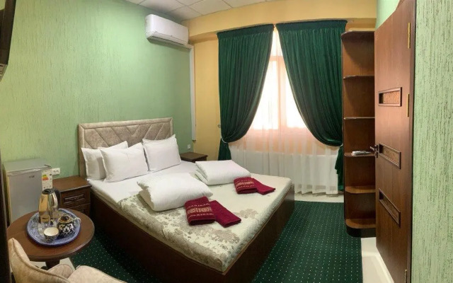 Hotel Shodlik (Шодлик)