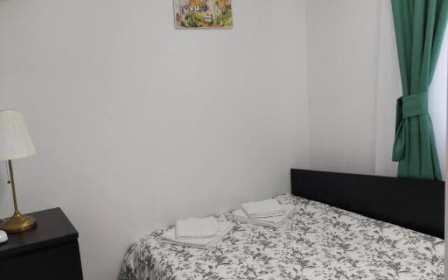 Vila de pe Lac Amara