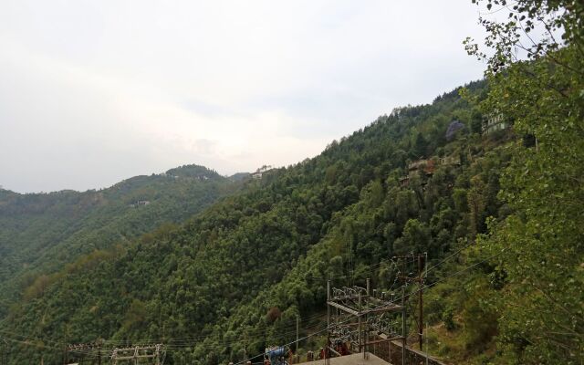 OYO 9101 Shoghi Eco Valley