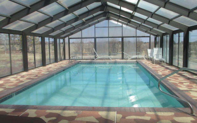 Broken Spur Inn & Steakhouse