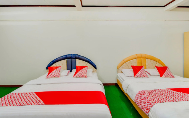 Penginapan Christina by OYO Rooms