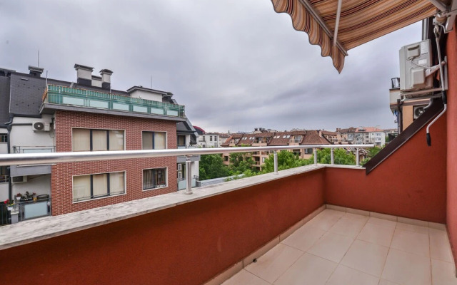 FM Deluxe 2-BDR - Apartment - The Maisonette