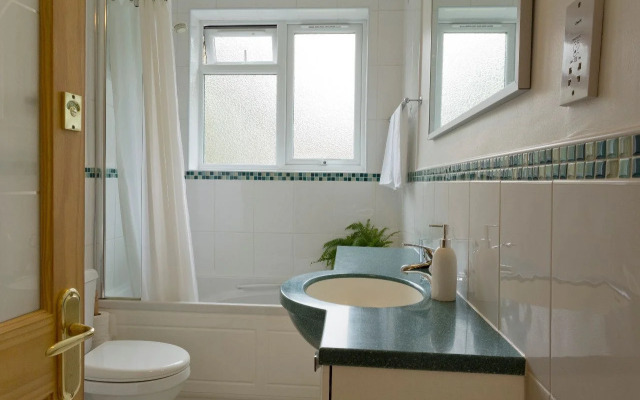 Poplar House Serviced Apartments