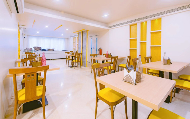 Bloom Hotel - Indiranagar