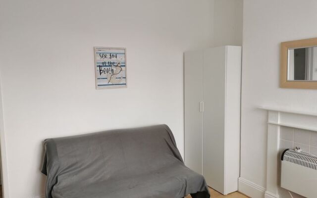 Coombe Lodge Holiday Flats