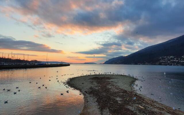 Appartement au bord du lac