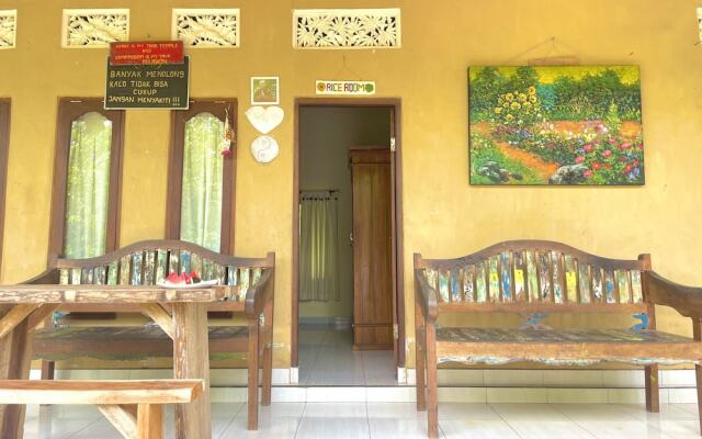 Bucu Hidden Guest House and Meditation Center