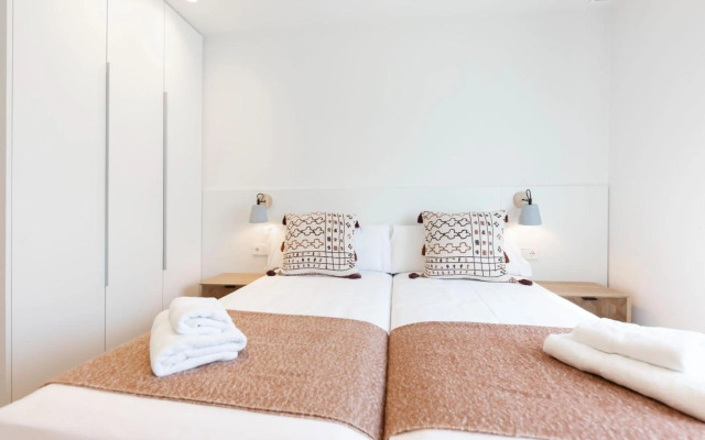 Bravissimo Falcó, 3 bedrooms and balcony