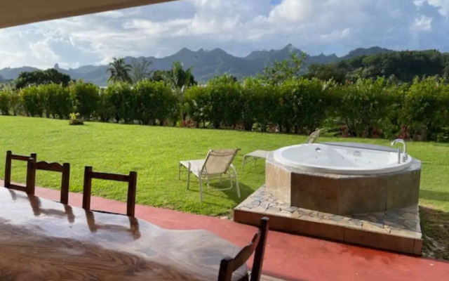 Huahine - Maroe Villa One