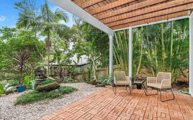 Your Coastal Treetop Escape