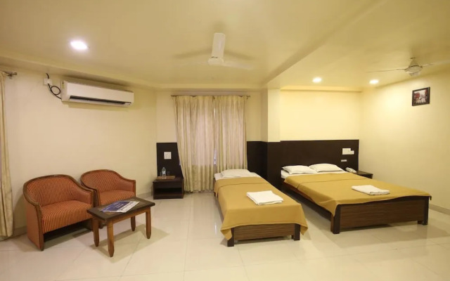 Hotel Kohinoor Square