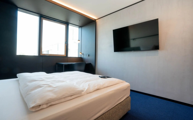 GREFIS Hotel