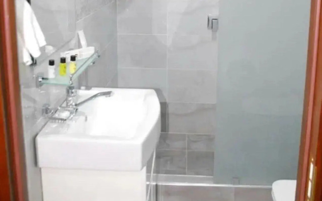 Эверест Плаза