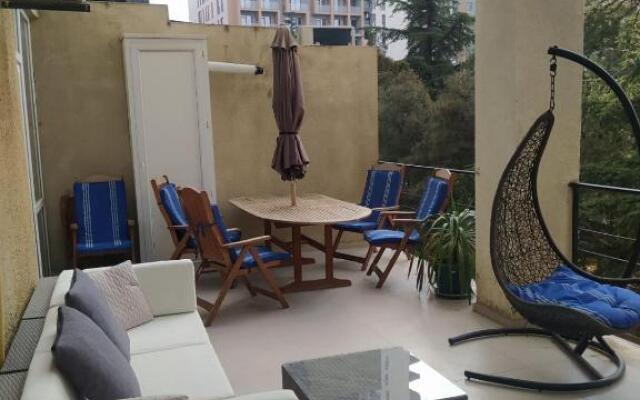 Lovely -80m2 - 1 bedroom Apartment