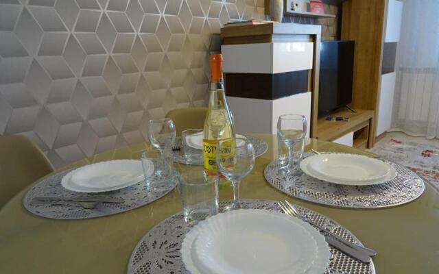Carla's Apart Palas-Hala Centrala 1 Bedroom