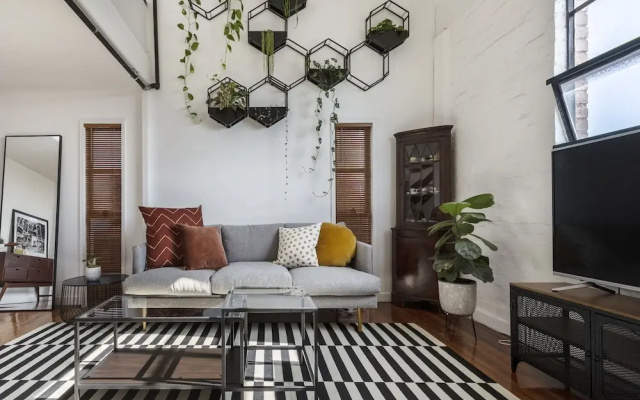 StayCentral - Fitzroy Converted Warehouse Penthouse