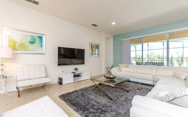 9-Bedroom Villa in Davenport 6160BOA