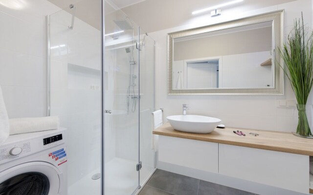 P&O Apartments Cybernetyki 10