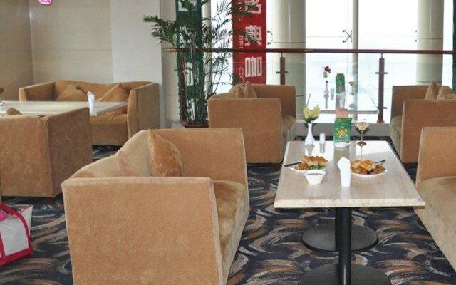 Crown Garden Hotel