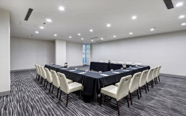 Holiday Inn Ottawa Dwtn - Parliament Hill by IHG