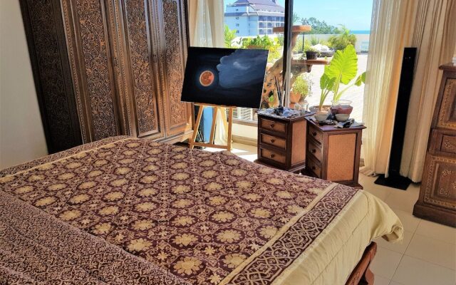 Fantastic 2 bed With Huge Balcony & sea Views