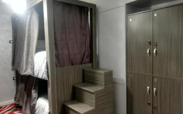 Hostel Sunset Down Town