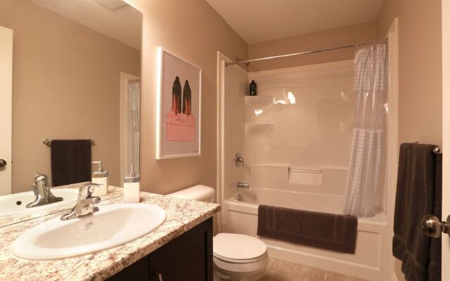 Boardwalk Homes - Executive Guest Rooms & Townhomes