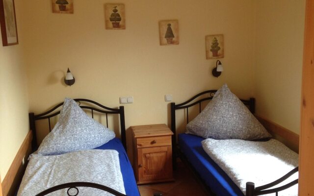 Peaceful Garden Stay