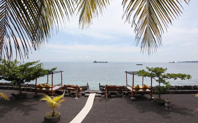 Crystal Beach Bali Hotel