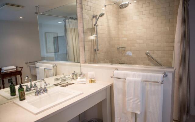 The Little Inn of Bayfield