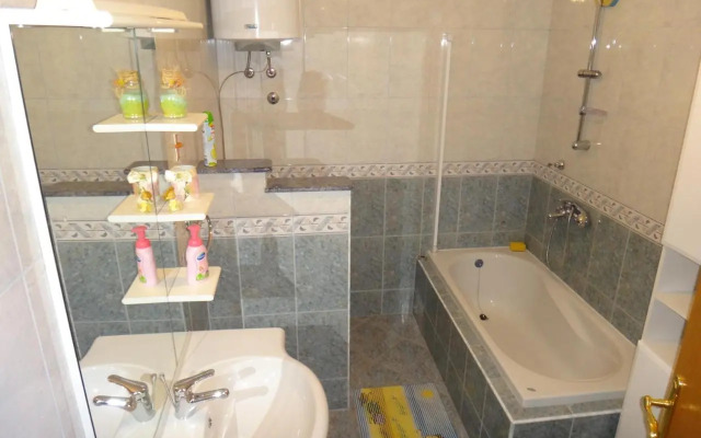 Apartment Ljilja