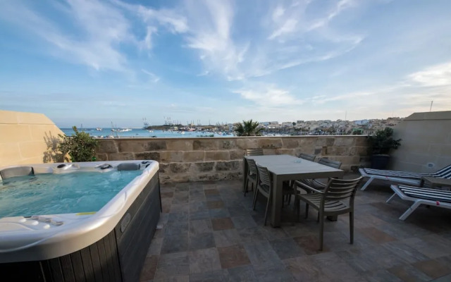 Quayside Apartments