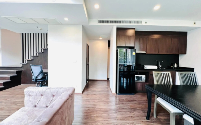 Civic Horizon Hotel & Residence