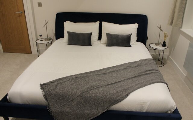 Luxury 2 Bed Apartment In Rochester