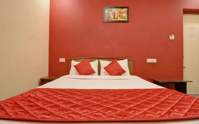 OYO 11727 Sivaraja Residency