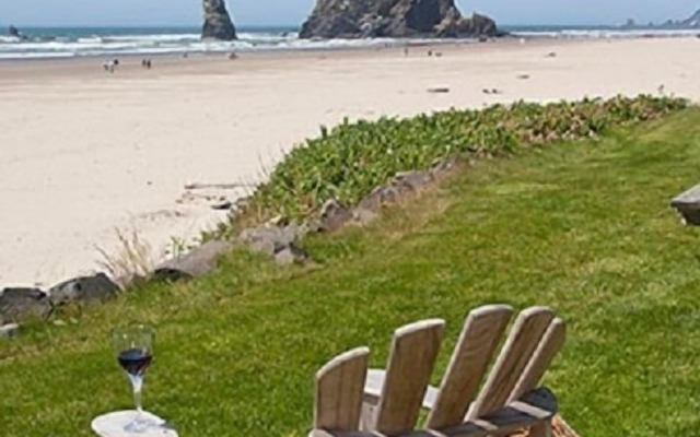 Sea Sprite at Haystack Rock