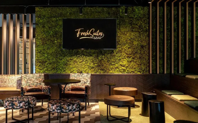 FreshSuites & Bar