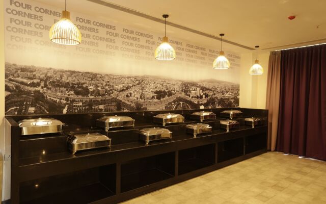 Mantris Hotel