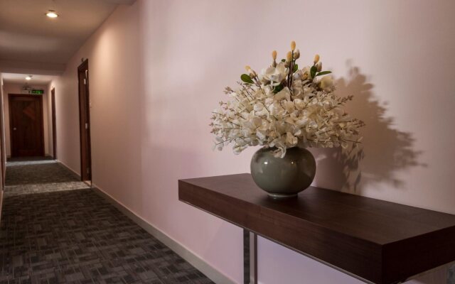 Kin Hotel Thai Van Lung
