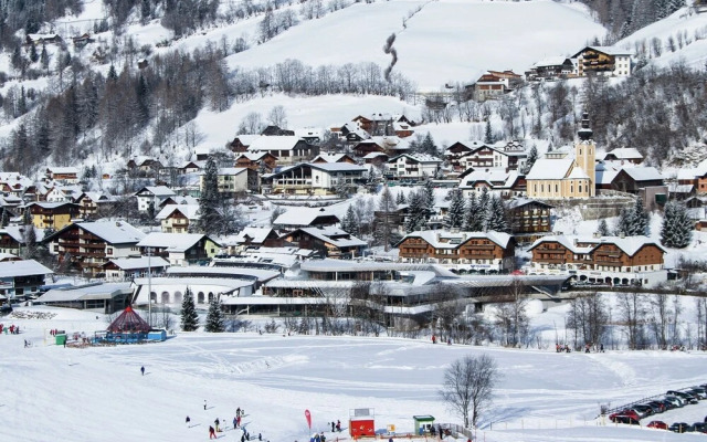 Stellar Apartment in Bad Kleinkirchheim near Ski Lift