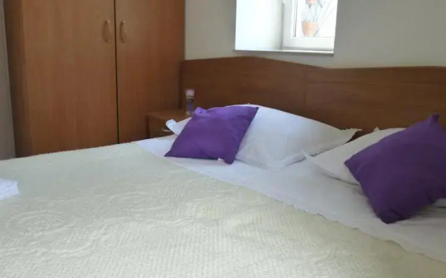 Apartments Ponistra