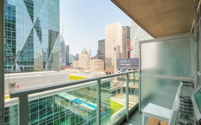 Rivetstays - The Yonge Grand Suites