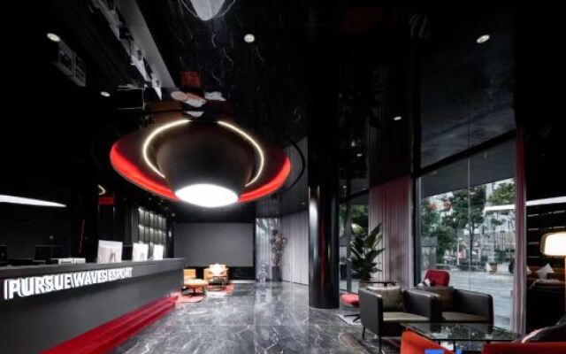 Pursue Waves E-Sports Hotel (Shanghai New International Expo Center)