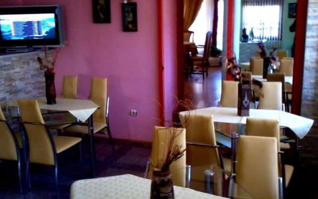 Hotel Rai Shumen