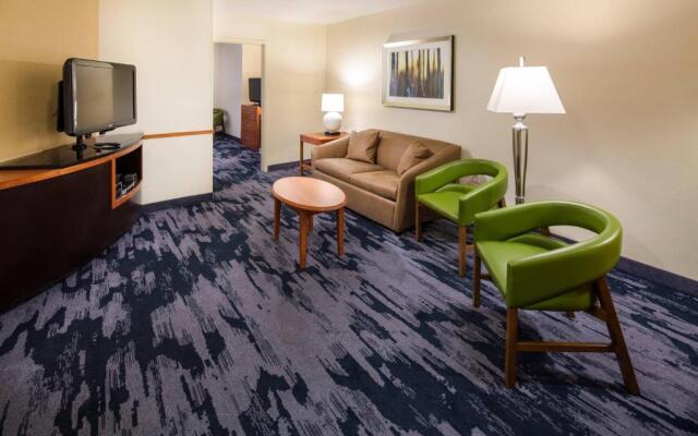 Fairfield Inn & Suites South Boston