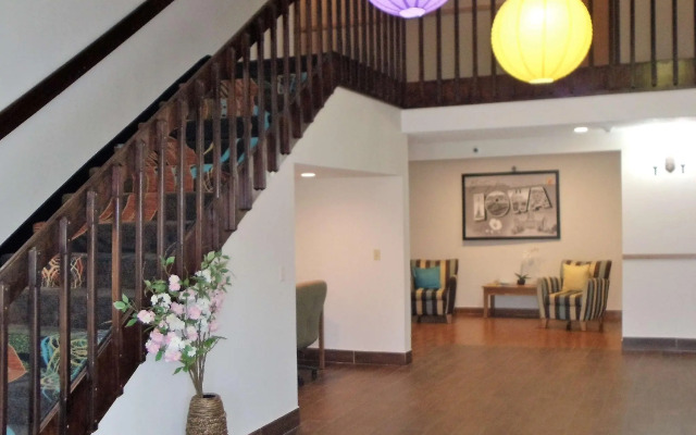 Super 8 By Wyndham Shenandoah